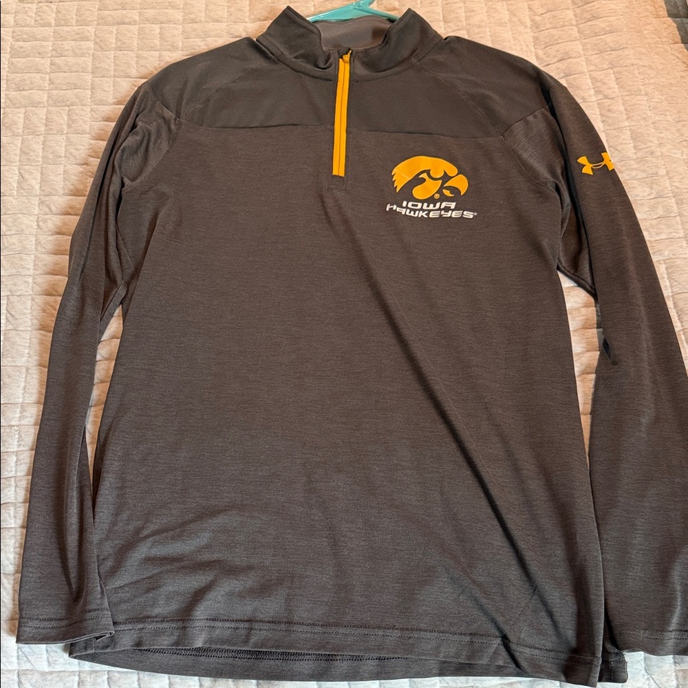 Under Armour Charcoal & Gold Iowa Hawkeyes Half-Zip Pullover